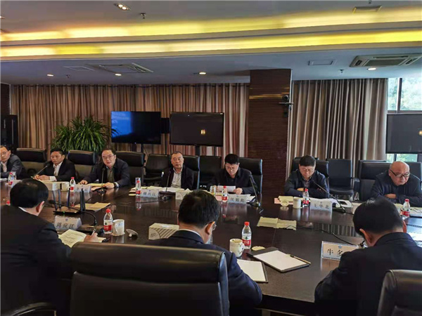 淮南礦區(qū)煤礦安全監(jiān)管監(jiān)察聯(lián)席會(huì)議暨煤礦安全季度通報(bào)和煤礦重大風(fēng)險(xiǎn)會(huì)商會(huì)議召開