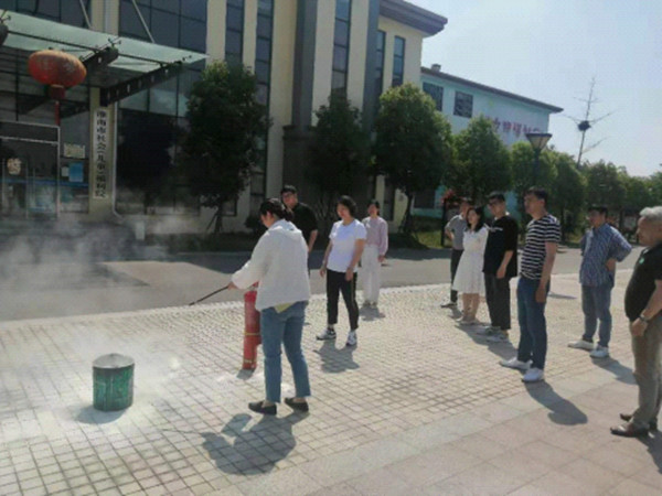 淮南市福利院開展應(yīng)急消防演練暨安全生產(chǎn)大檢查活動(dòng)