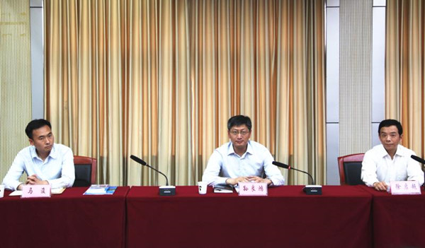 淮南市委常委、宣傳部部長(zhǎng)孫良鴻調(diào)研城市管理工作