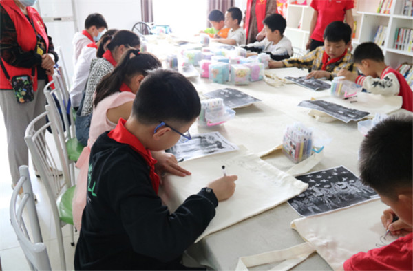 淮南九二小開展迎六一“童心向黨，愛我中華”關(guān)愛留守兒童主題活動