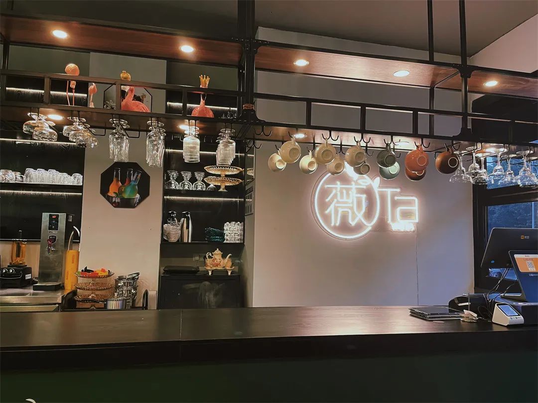 【隱藏在山南的小格調(diào)】露天花園餐廳~西餐、酒吧、下午茶......美好的夜晚從微醺開始