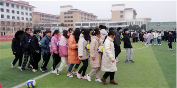 淮南市職業(yè)教育中心“慶元旦、迎新年”趣味運(yùn)動會圓滿落幕