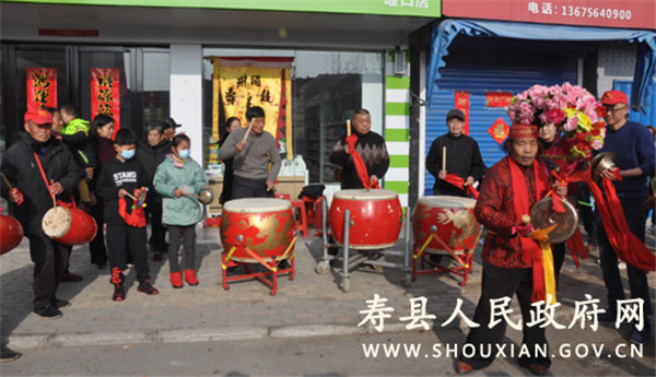 淮南：堰口鎮(zhèn)鑼鼓喧天過(guò)新年