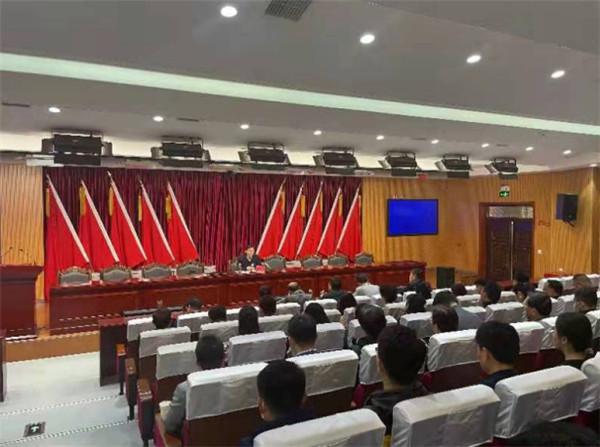 淮南：走進(jìn)淮南師院 ---------市經(jīng)信局組織黨員干部開展黨史教育活動(dòng)